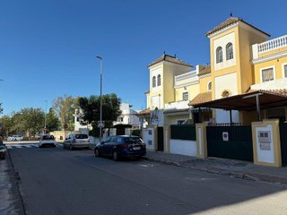 Bar en venta en Arco Norte - Avda. España en Dos Hermanas