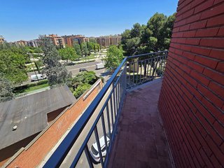 Piso en alquiler en Oliver en Zaragoza