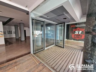 Local comercial en venta en Centro Ciudad en Linares