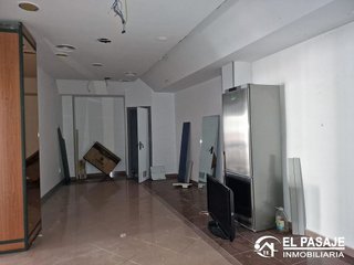 Local comercial en venta en Centro Ciudad en Linares