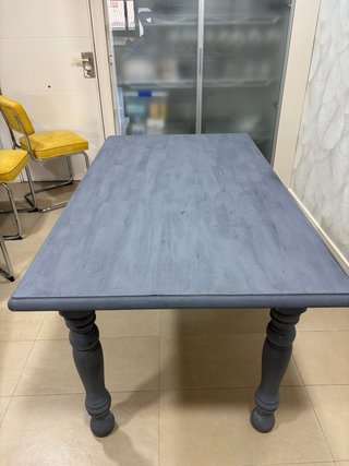 Mesa de comedor de madera maciza