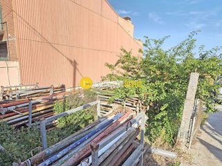 Solar en venta en Singuerlín - Can Franquesa - Les Oliveres en Santa Coloma de Gramanet