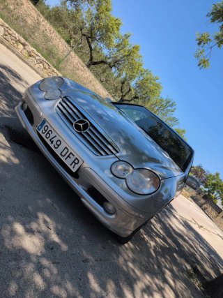 Mercedes-Benz c230 2005