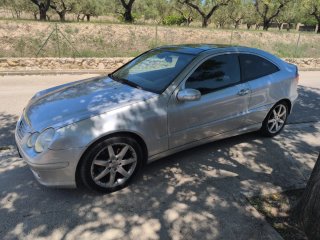 Mercedes-Benz c230 2005