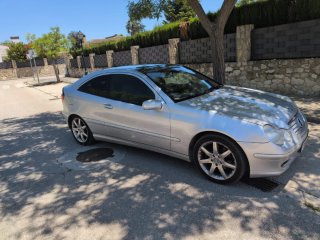 Mercedes-Benz c230 2005