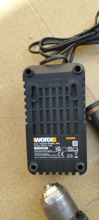 Taladro Atornillador Worx 20V + Baterías y Cargado