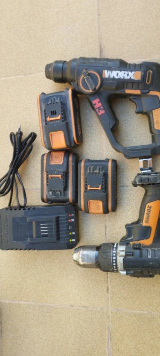 Taladro Atornillador Worx 20V + Baterías y Cargado