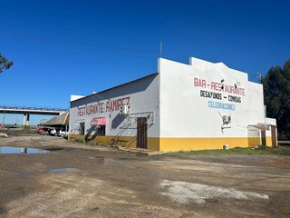 Local comercial en venta en La Hacienda - Nueva Andalucía en Dos Hermanas