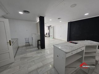 Local comercial en venta en Ciudad Jardín - Zoco en Córdoba