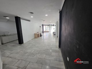 Local comercial en venta en Ciudad Jardín - Zoco en Córdoba