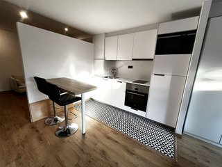 Local comercial en venta en Eixample Sud – Migdia en Girona