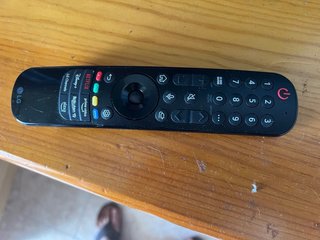 Televisión LG Smart TV con Micrófono