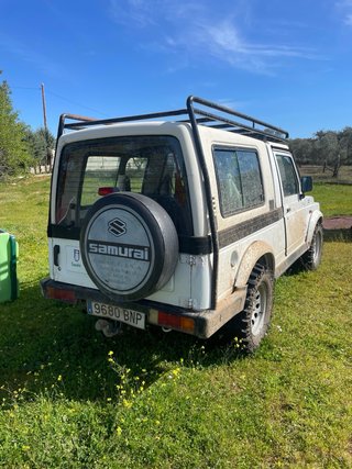 Suzuki Samurai 2001