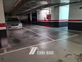 Garaje en venta en Mungia