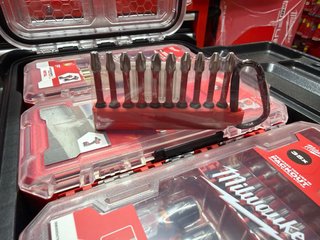 Lote Milwaukee PACKOUT Brocas y Puntas