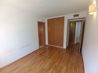 Piso en alquiler en Paus - Poligono San Blas en Alicante