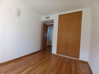 Piso en alquiler en Paus - Poligono San Blas en Alicante