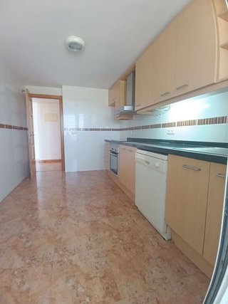 Piso en alquiler en Paus - Poligono San Blas en Alicante
