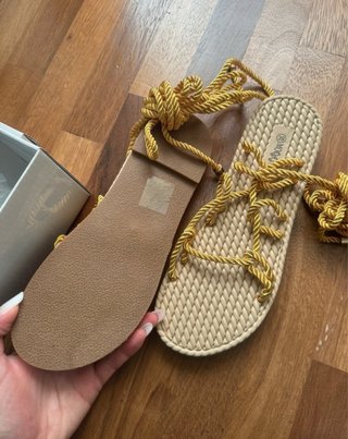 Sandali donna con lacci oro beige Tg 39