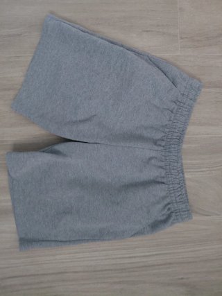 Chándal corto gris
