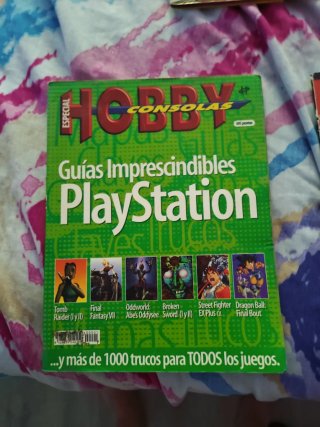 Lote Revistas Final Fantasy VII, VIII, IX