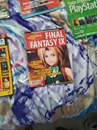 Lote Revistas Final Fantasy VII, VIII, IX etc