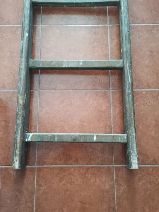 Escalera de madera 2,35m