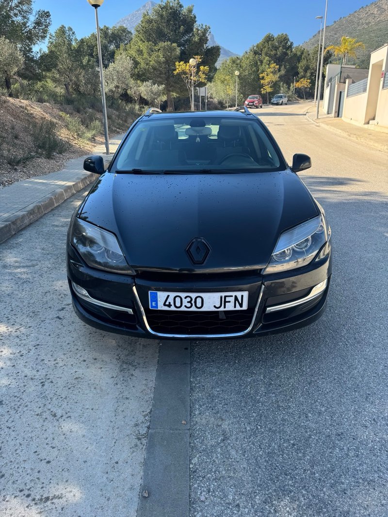 Renault Laguna 2015 - foto 1