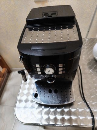 Cafetera DeLonghi Magnifica S Negra
