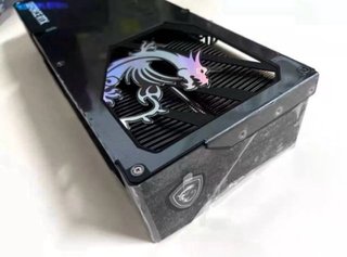 2 MSI 5090 Gaming Trio sin chip ni vram