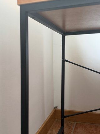 Escritorio madera y acero negro