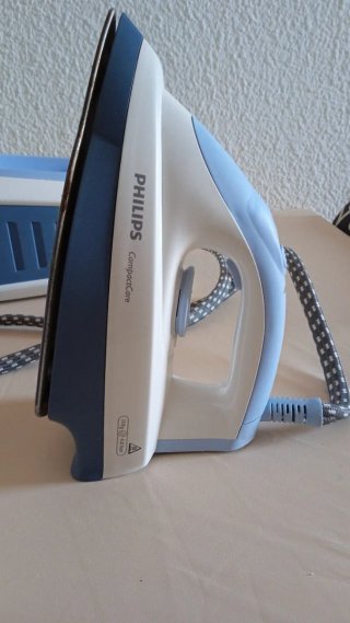 Plancha Philips CompactCare GC