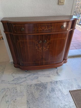 Conjunto comedor inglés y muebles auxiliares