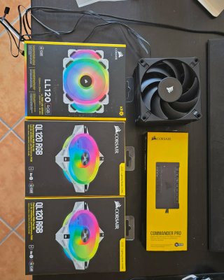 Pack Ventiladores Corsair 120mm RGB + Controlador