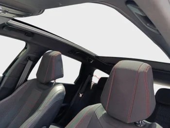Peugeot 308 2017, foto 10