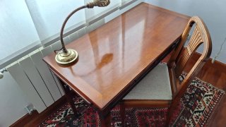 Mesa y Silla madera cerezo Roche-Bobois