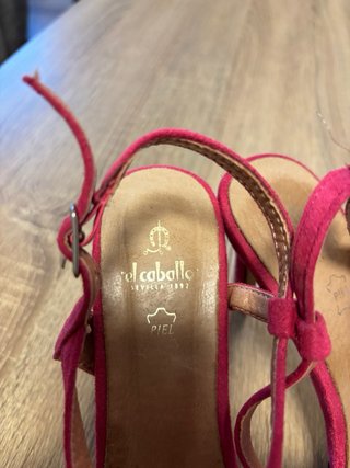 Sandalias Ainoa Piel Fiesta Rosa