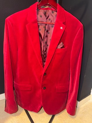 Americana Terciopelo Roja