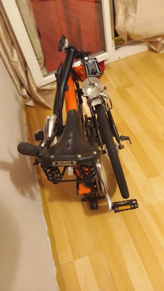 Bicicleta pieghevole Brompton arancione