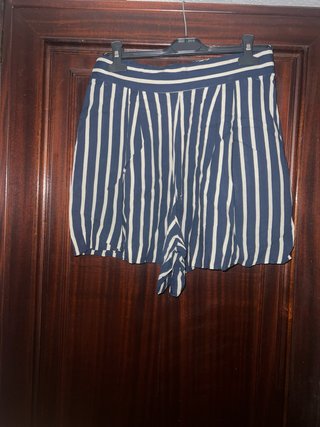 Pantalón corto H&M rayas azul y blanco