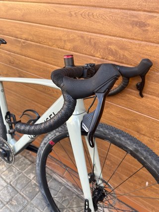 Bicicleta GRAVEL Van Rysel GCR 2025 CARBONO