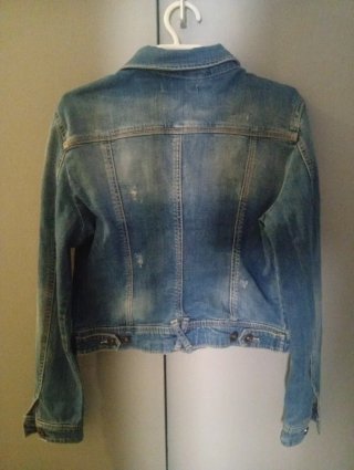 Chaqueta vaquera corta Stradivarius