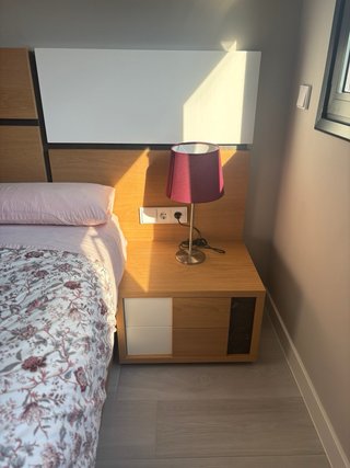 Conjunto cabecero y mesillas madera maciza