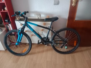 Bicicleta BTWIN Rockrider 24 Blu