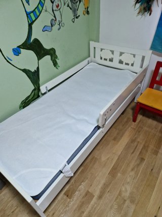 Cama infantil blanca Ikea