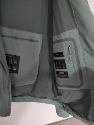 Chaqueta técnica Mango verde militar Talla M