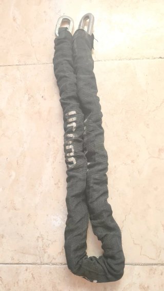 Cadena Antirrobo Negra con Cierres