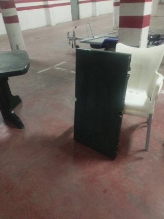 Tavolo da giardino in plastica