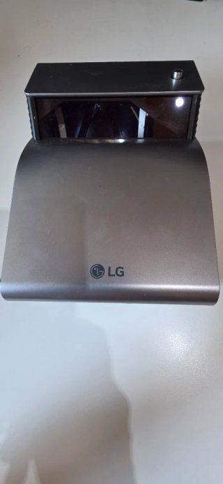 Proyector LG MiniBeam PH450UG Tiro Ultracorto
