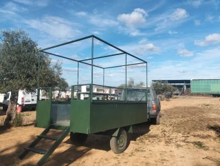 Jardinera Rociera con toldo y cortinas 3x2